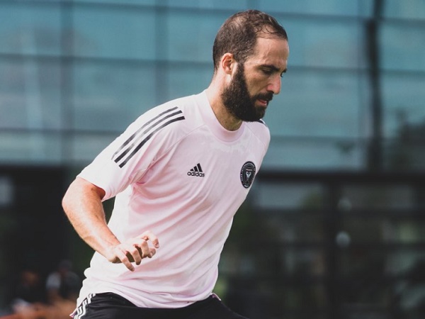 Thông tin tiểu sử cầu thủ Gonzalo Higuain và sự nghiệp của anh