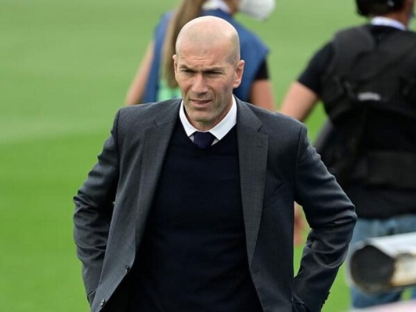 Bóng đá quốc tế tối 11/10: Newcastle muốn Zidane ngồi ‘ghế nóng’