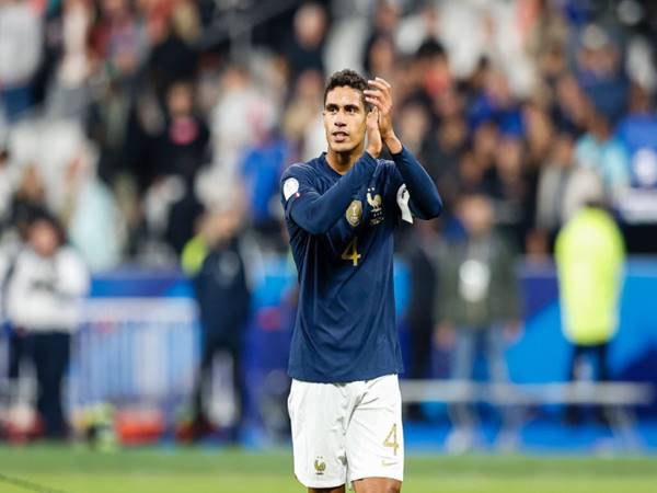 Bóng đá Quốc Tế ngày 8/11: Varane báo tin vui cho ĐT Pháp