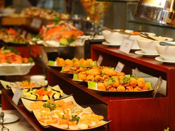 Mơ thấy ăn tiệc báo mộng điềm gì sắp xảy ra?